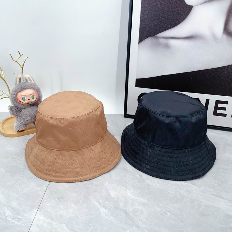 LV hat dx04